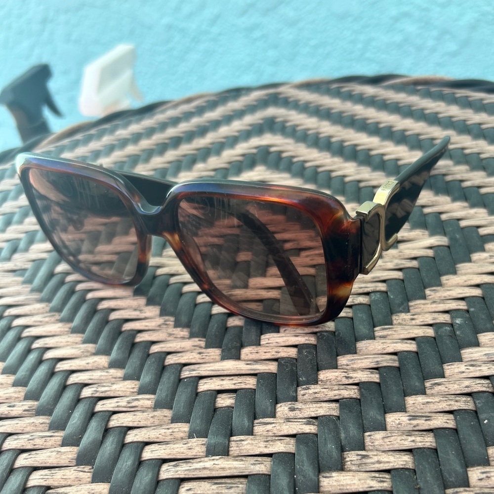 Chloe Sunglasses - Picture 3 of 7